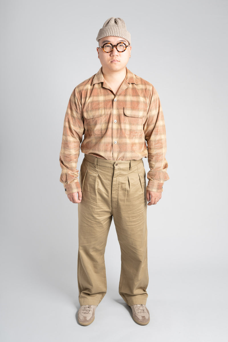 Cotton 2-Tuck Trousers - Beige Khaki – Tempest Works
